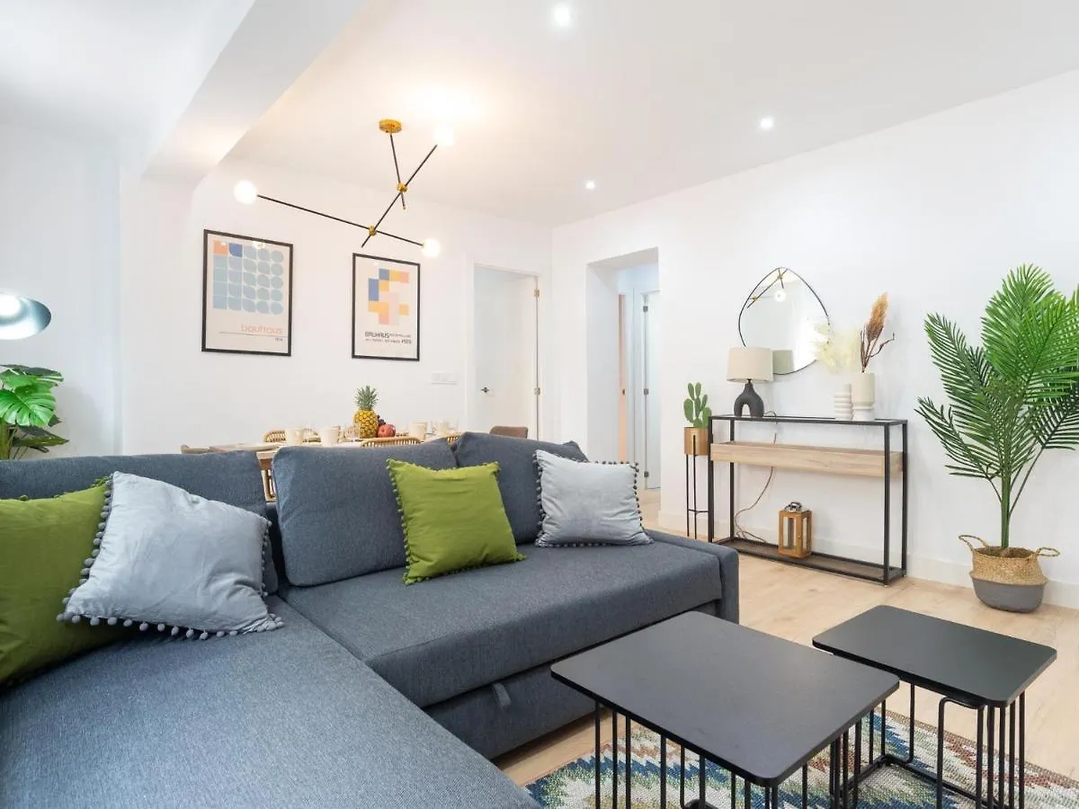 Gorgeous Renovated Apartment 2Br Ac Málaga España