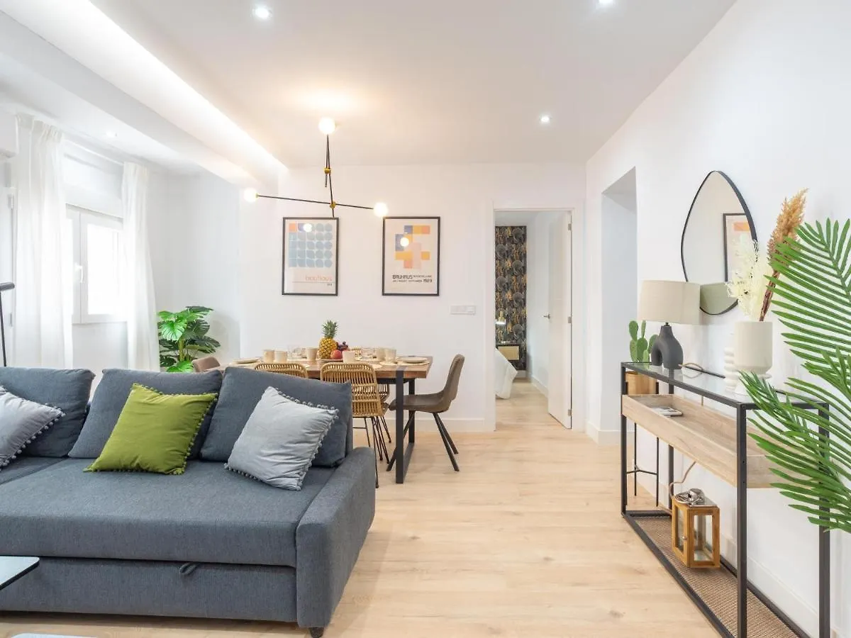 Gorgeous Renovated Apartment 2Br Ac Málaga España